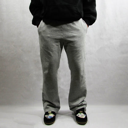 GRAY FLARED SWEATS